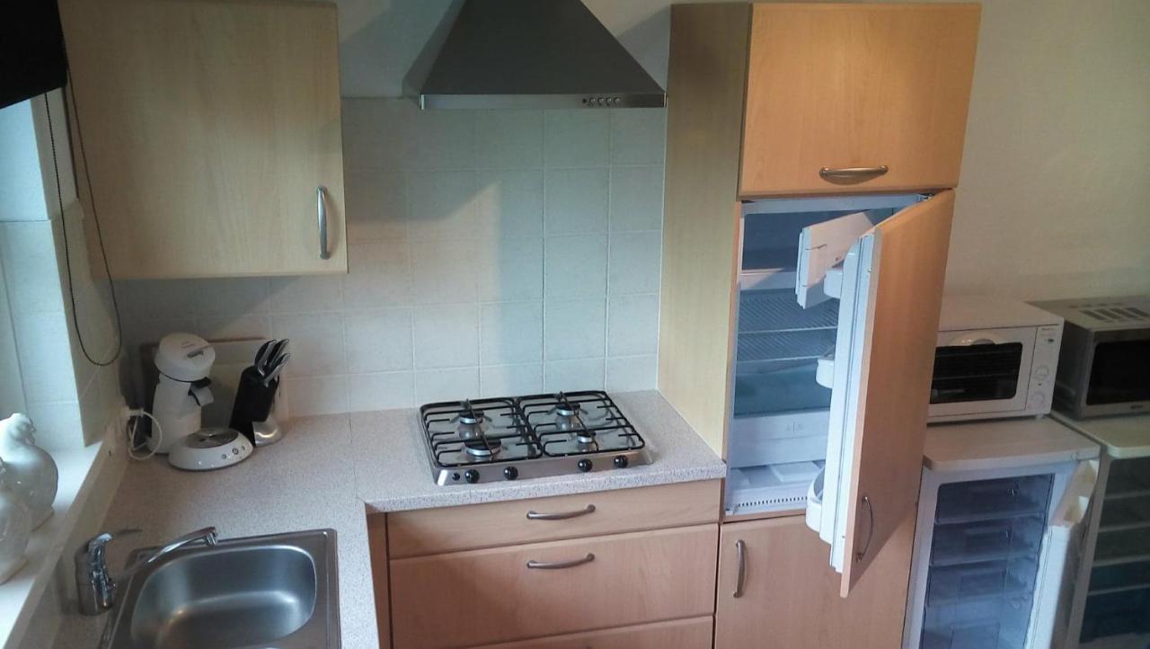 Uut In Thuus 21A Apartment Buren  Bagian luar foto