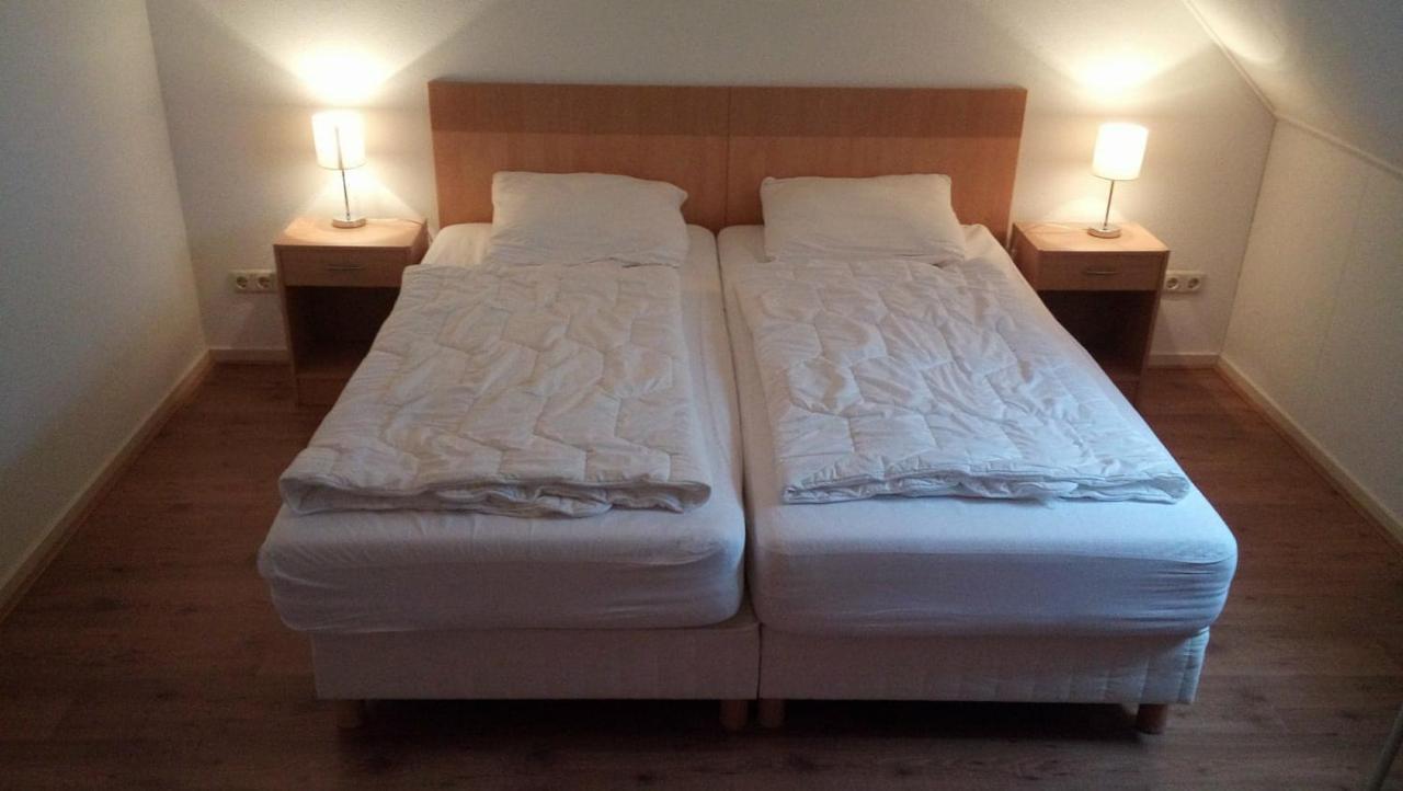 Uut In Thuus 21A Apartment Buren  Bagian luar foto